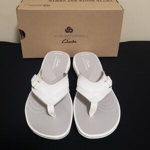 Clarks Cloudsteppers White Thong Sandals